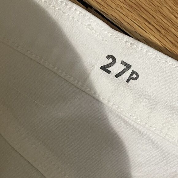 J.CREW Petite Mid-rise Kickout Jean Size 27P White NEW CH694 Casual Coastal - Picture 7 of 16